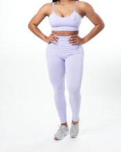 Load image into Gallery viewer, Lilac Seamless Sports Bra
